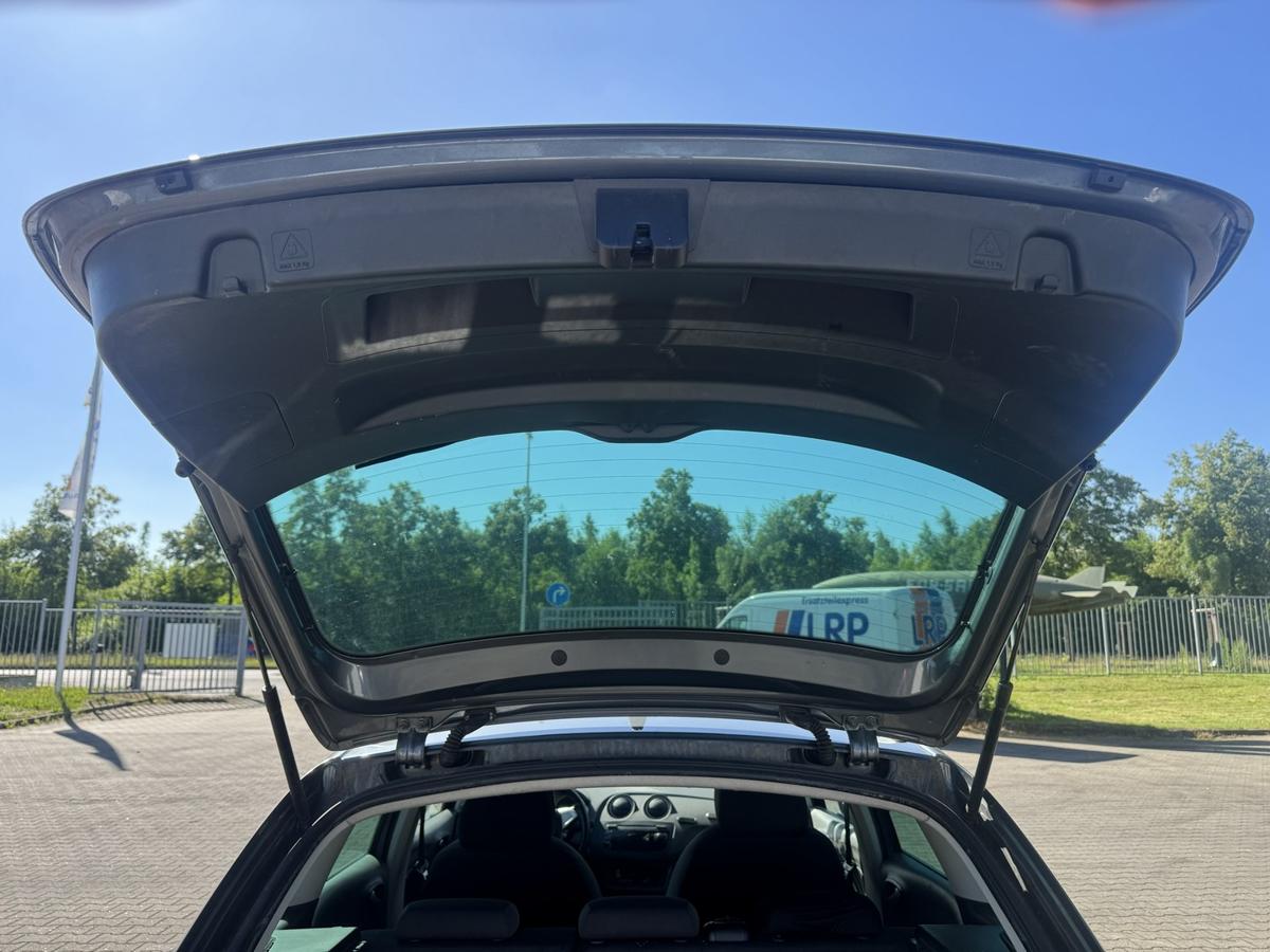 Seat Ibiza ST 6J original Heckklappe mit Heckscheibe Kombi ohne R&uuml;cklichter LX7R Monsungraumetallic Bj.2012